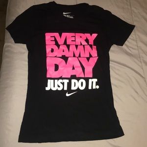 Nike T-shirt